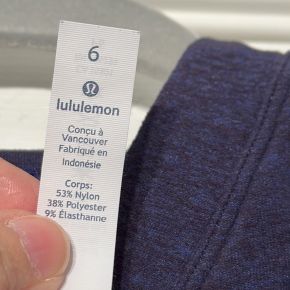 💥🍋PRICE DROP!!! Lululemon athletica hoodie ~ Size 6, color blue with black….. - Picture 9 of 9